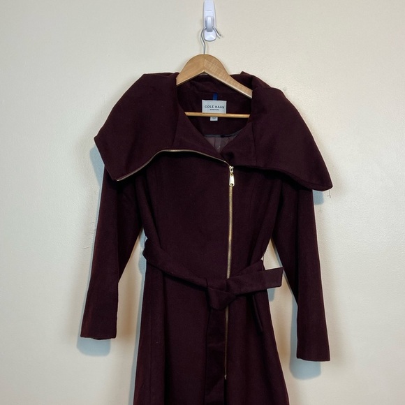 Cole Haan Signature Asymmetrical Wool Blend Wrap Coat – Burgundy Wine, Size 8 - Picture 5 of 10